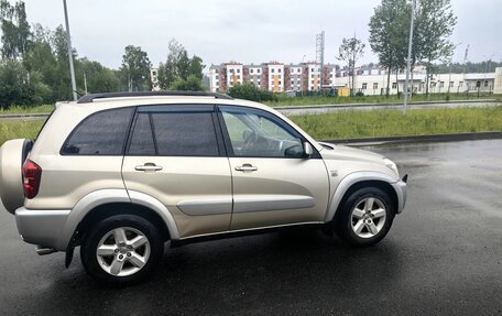 Toyota RAV4, 2004 год, 630 000 рублей, 15 фотография