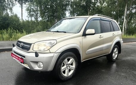 Toyota RAV4, 2004 год, 630 000 рублей, 8 фотография