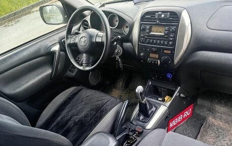 Toyota RAV4, 2004 год, 630 000 рублей, 6 фотография