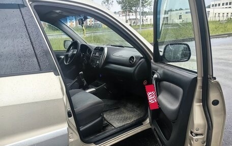 Toyota RAV4, 2004 год, 630 000 рублей, 7 фотография