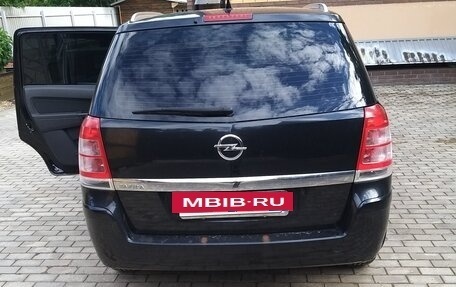Opel Zafira B, 2013 год, 770 000 рублей, 2 фотография