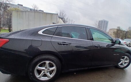 Chevrolet Malibu IX, 2017 год, 1 100 000 рублей, 4 фотография