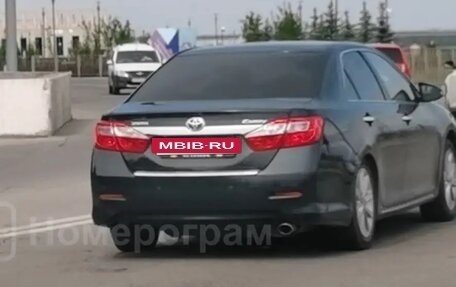 Toyota Camry, 2013 год, 1 800 000 рублей, 4 фотография