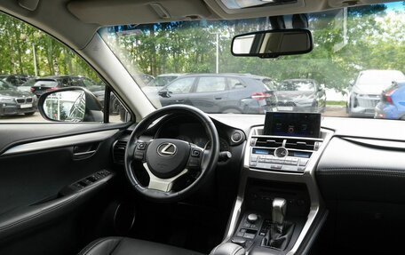 Lexus NX I, 2016 год, 2 750 000 рублей, 11 фотография