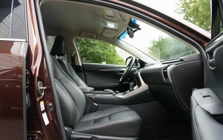 Lexus NX I, 2016 год, 2 750 000 рублей, 17 фотография