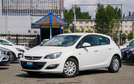 Opel Astra J, 2013 год, 699 000 рублей, 2 фотография