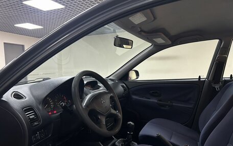 Mitsubishi Carisma I, 2003 год, 262 000 рублей, 9 фотография