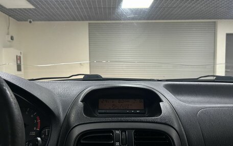 Mitsubishi Carisma I, 2003 год, 262 000 рублей, 19 фотография