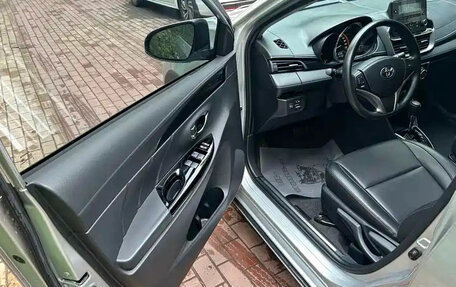 Toyota Yaris XP150 рестайлинг, 2022 год, 1 000 002 рублей, 8 фотография