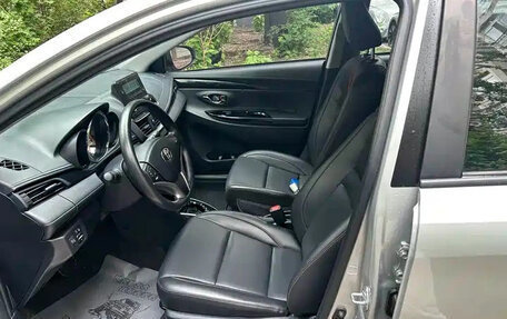 Toyota Yaris XP150 рестайлинг, 2022 год, 1 000 002 рублей, 14 фотография