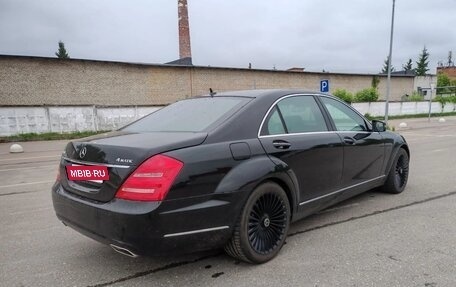 Mercedes-Benz S-Класс, 2010 год, 1 900 000 рублей, 4 фотография
