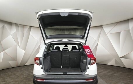 Skoda Karoq I, 2021 год, 2 345 000 рублей, 12 фотография