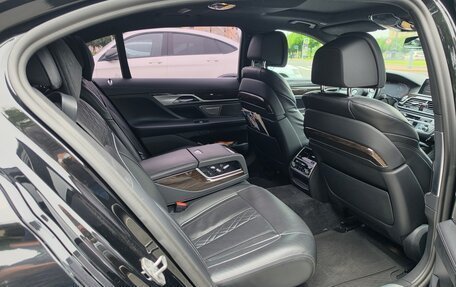 BMW 7 серия, 2020 год, 5 300 000 рублей, 14 фотография