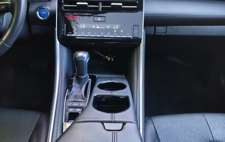 Toyota Avalon, 2022 год, 4 300 000 рублей, 10 фотография