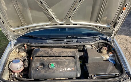 Skoda Fabia I, 2001 год, 300 000 рублей, 8 фотография