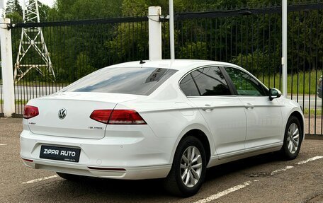 Volkswagen Passat B8 рестайлинг, 2017 год, 1 899 000 рублей, 4 фотография
