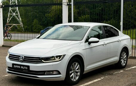 Volkswagen Passat B8 рестайлинг, 2017 год, 1 899 000 рублей, 3 фотография