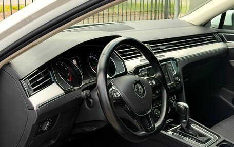 Volkswagen Passat B8 рестайлинг, 2017 год, 1 899 000 рублей, 8 фотография