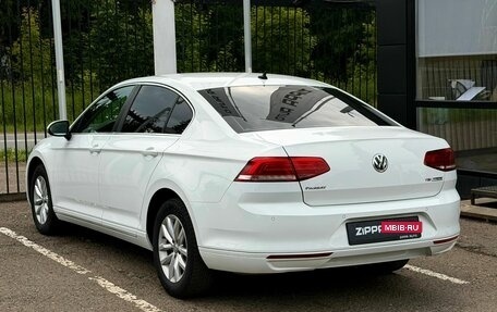 Volkswagen Passat B8 рестайлинг, 2017 год, 1 899 000 рублей, 6 фотография
