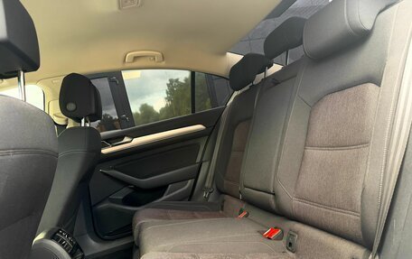 Volkswagen Passat B8 рестайлинг, 2017 год, 1 899 000 рублей, 21 фотография