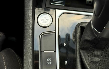 Volkswagen Passat B8 рестайлинг, 2017 год, 1 899 000 рублей, 25 фотография