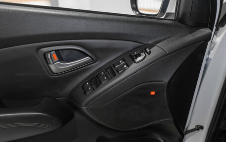 Hyundai ix35 I рестайлинг, 2015 год, 1 390 000 рублей, 18 фотография