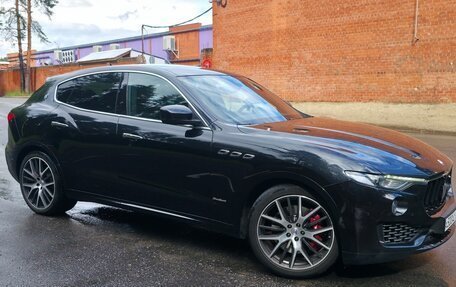 Maserati Levante I, 2018 год, 6 100 000 рублей, 3 фотография