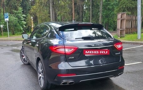 Maserati Levante I, 2018 год, 6 100 000 рублей, 6 фотография