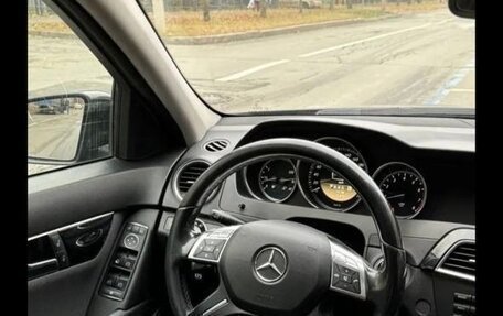 Mercedes-Benz C-Класс, 2011 год, 1 350 000 рублей, 6 фотография