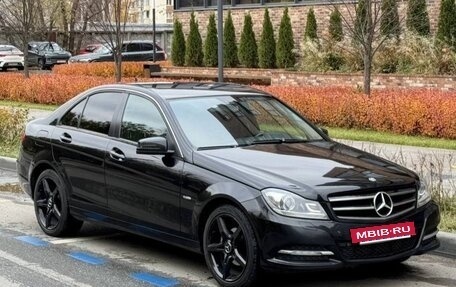 Mercedes-Benz C-Класс, 2011 год, 1 350 000 рублей, 2 фотография