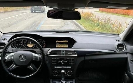 Mercedes-Benz C-Класс, 2011 год, 1 350 000 рублей, 7 фотография