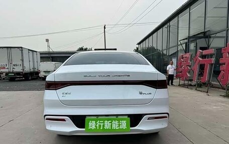 BYD Qin, 2023 год, 1 390 000 рублей, 6 фотография