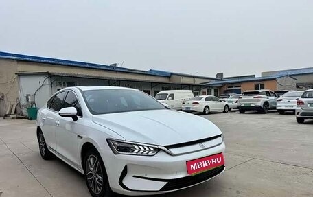 BYD Qin, 2023 год, 1 390 000 рублей, 3 фотография