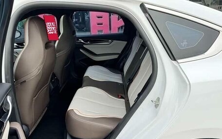 BYD Qin, 2023 год, 1 390 000 рублей, 12 фотография