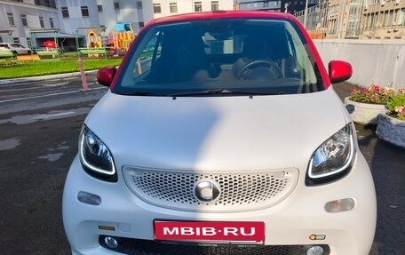 Smart Fortwo III, 2018 год, 1 750 000 рублей, 1 фотография