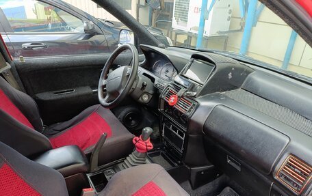 Mitsubishi Space Runner II, 1996 год, 210 000 рублей, 8 фотография