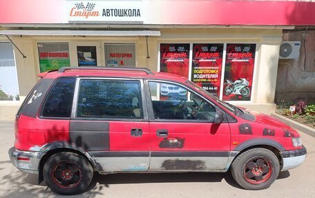 Mitsubishi Space Runner II, 1996 год, 210 000 рублей, 7 фотография