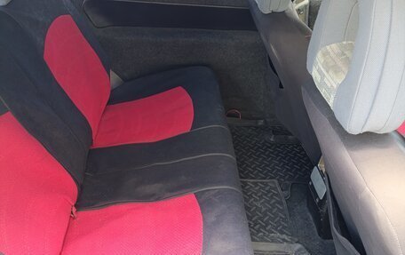 Mitsubishi Space Runner II, 1996 год, 210 000 рублей, 9 фотография