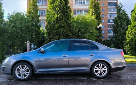 Volkswagen Jetta VI, 2009 год, 580 000 рублей, 3 фотография