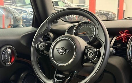 MINI Cabrio, 2019 год, 2 970 000 рублей, 14 фотография