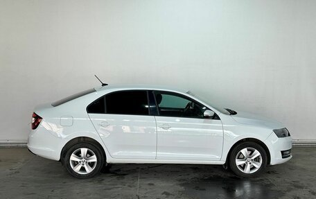 Skoda Rapid I, 2018 год, 1 220 000 рублей, 8 фотография