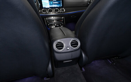 Mercedes-Benz E-Класс, 2016 год, 3 400 000 рублей, 14 фотография