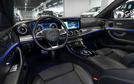 Mercedes-Benz E-Класс, 2016 год, 3 400 000 рублей, 7 фотография