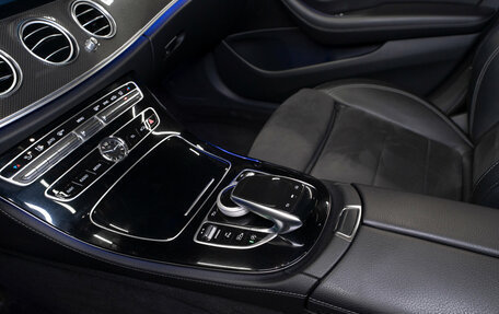 Mercedes-Benz E-Класс, 2016 год, 3 400 000 рублей, 15 фотография
