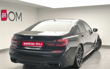 BMW 7 серия, 2017 год, 3 724 000 рублей, 4 фотография