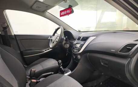 Hyundai Solaris II рестайлинг, 2013 год, 650 000 рублей, 13 фотография