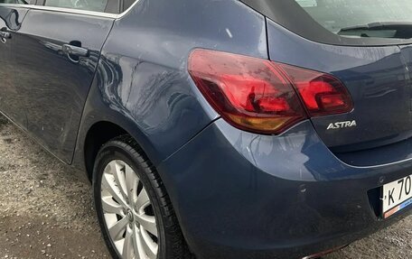 Opel Astra J, 2011 год, 590 000 рублей, 17 фотография