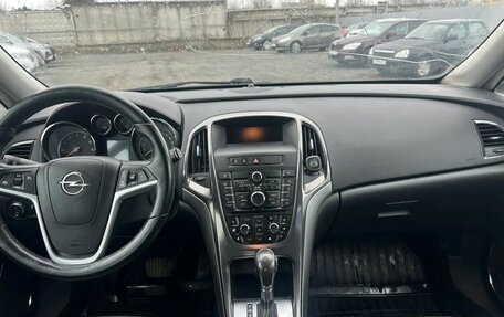 Opel Astra J, 2011 год, 590 000 рублей, 26 фотография