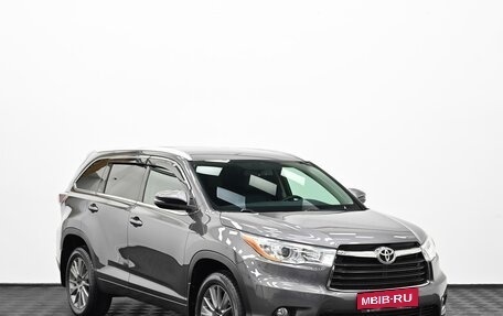 Toyota Highlander III, 2015 год, 2 599 000 рублей, 1 фотография