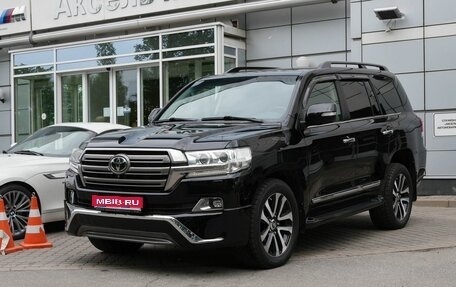 Toyota Land Cruiser 200, 2016 год, 4 880 000 рублей, 1 фотография